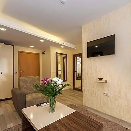 Venus Hotel 2*