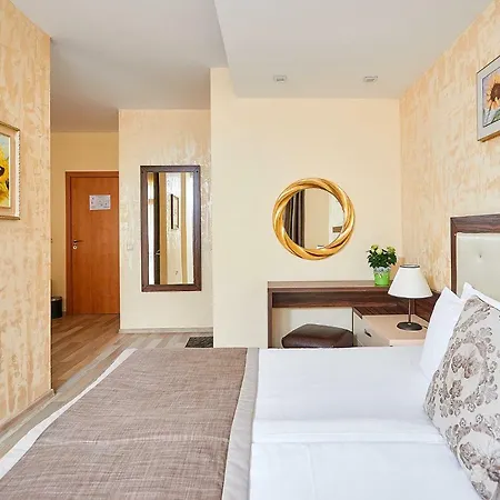 Venus 2* Slantchev Briag